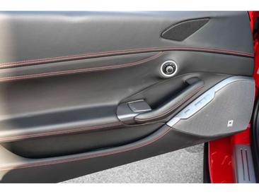 Ferrari Portofino — photo 24