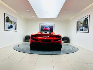 Ferrari F8 Spider — photo 7