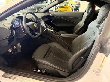 Ferrari Roma Spider — photo 6