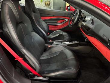 Ferrari F8 Tributo — photo 8