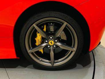 Ferrari F8 Spider — photo 17