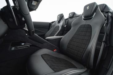 Ferrari Roma Spider — photo 10