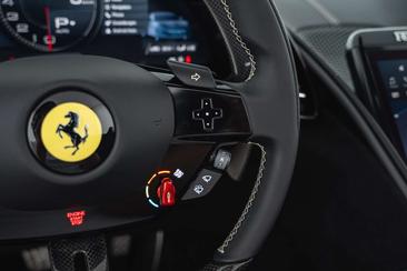 Ferrari Roma Spider — photo 17