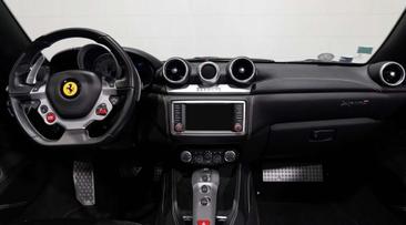 Ferrari California T — photo 10