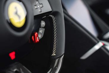 Ferrari Roma Spider — photo 31