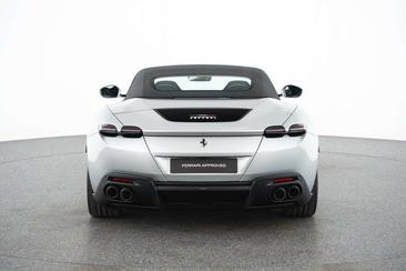 Ferrari Roma Spider — photo 44