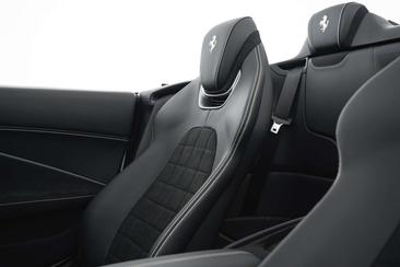 Ferrari Roma Spider — photo 48