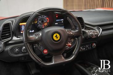 Ferrari 458 Italia — photo 31