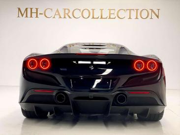 Ferrari F8 Tributo — photo 9