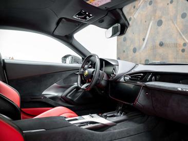 Ferrari 12 Cilindri — photo 16