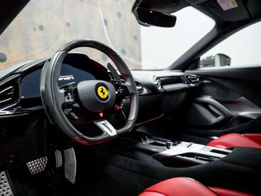 Ferrari 12 Cilindri — photo 18