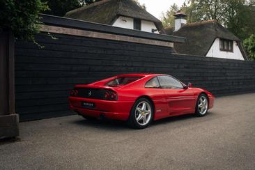 Ferrari F355 Berlinetta — photo 9