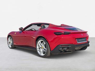 Ferrari Roma Spider — photo 16