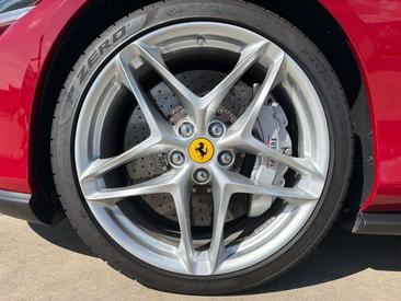 Ferrari Roma Spider — photo 19