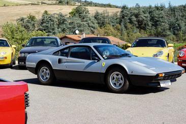 Ferrari 308 GTB — photo 11