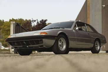 Ferrari 365 GT4 2+2 — photo 2