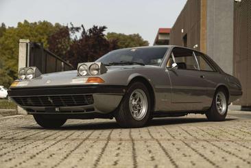 Ferrari 365 GT4 2+2 — photo 3