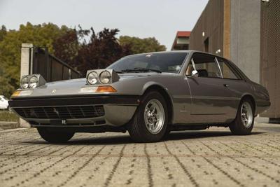 Ferrari 365 GT4 2+2