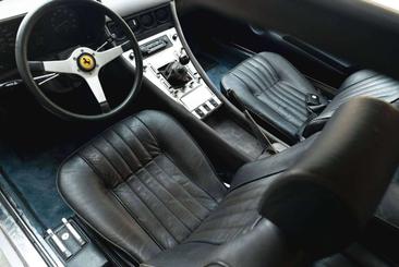 Ferrari 365 GT4 2+2 — photo 10