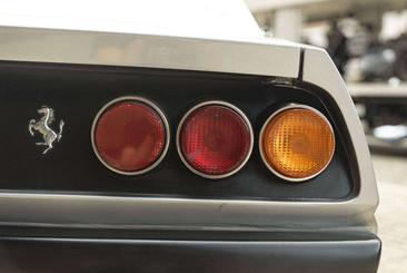 Ferrari 365 GT4 2+2 — photo 15