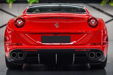 Ferrari California T — photo 18