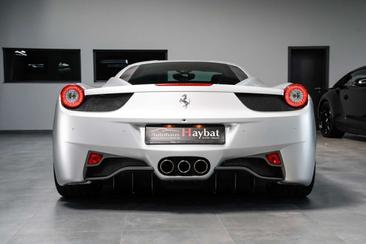 Ferrari 458 Italia — photo 9