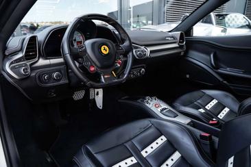 Ferrari 458 Italia — photo 17