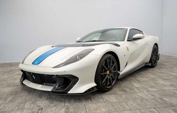 Ferrari 812 Competizione — photo 2
