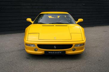 Ferrari F355 Berlinetta — photo 37