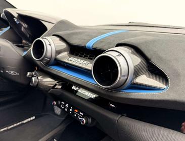 Ferrari 812 Competizione — photo 13