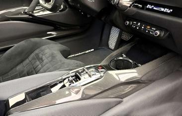 Ferrari 812 Competizione — photo 15
