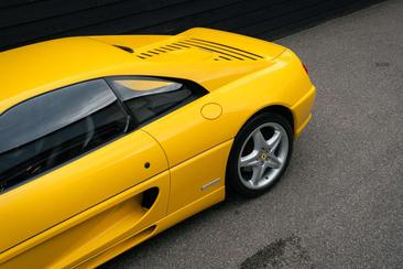 Ferrari F355 Berlinetta — photo 45