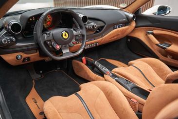 Ferrari F8 Spider — photo 22