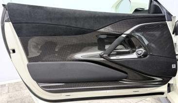 Ferrari 812 Competizione — photo 25
