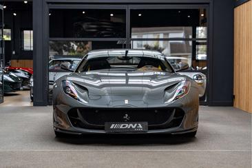 Ferrari 812 Superfast — photo 2