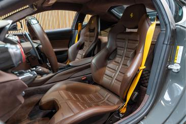 Ferrari 812 Superfast — photo 9
