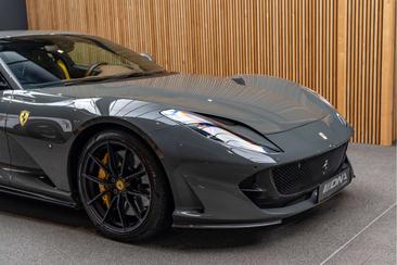 Ferrari 812 Superfast — photo 10