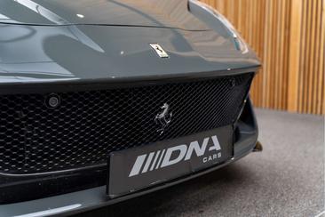 Ferrari 812 Superfast — photo 16