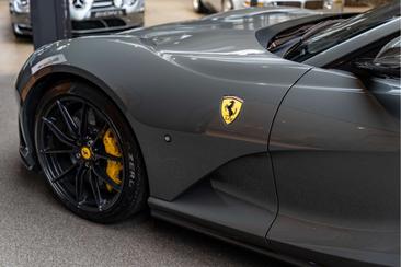 Ferrari 812 Superfast — photo 19