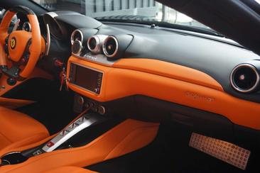 Ferrari California T — photo 27