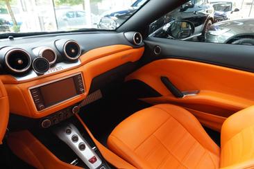 Ferrari California T — photo 31