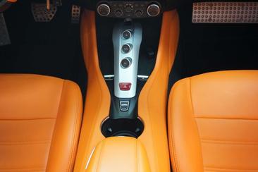 Ferrari California T — photo 33
