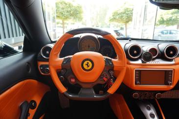 Ferrari California T — photo 35