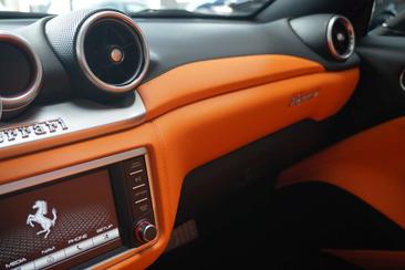 Ferrari California T — photo 40