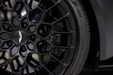 Aston Martin DBS 770 Ultimate V12 — photo 25