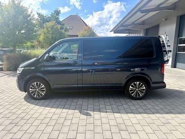 Volkswagen Multivan Monospace Minivan 2.0 BiTDI DSG 4MOTION L1 — photo 2