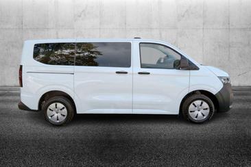 Volkswagen Multivan Van 2.0 TDI — photo 4