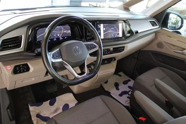 Volkswagen Multivan Van 2.0 TSI — photo 9