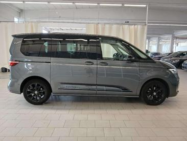 Volkswagen Multivan Van 2.0 TDI — photo 2