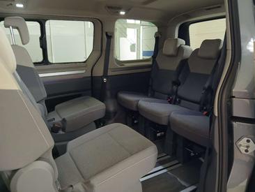 Volkswagen Multivan Van 2.0 TDI — photo 9